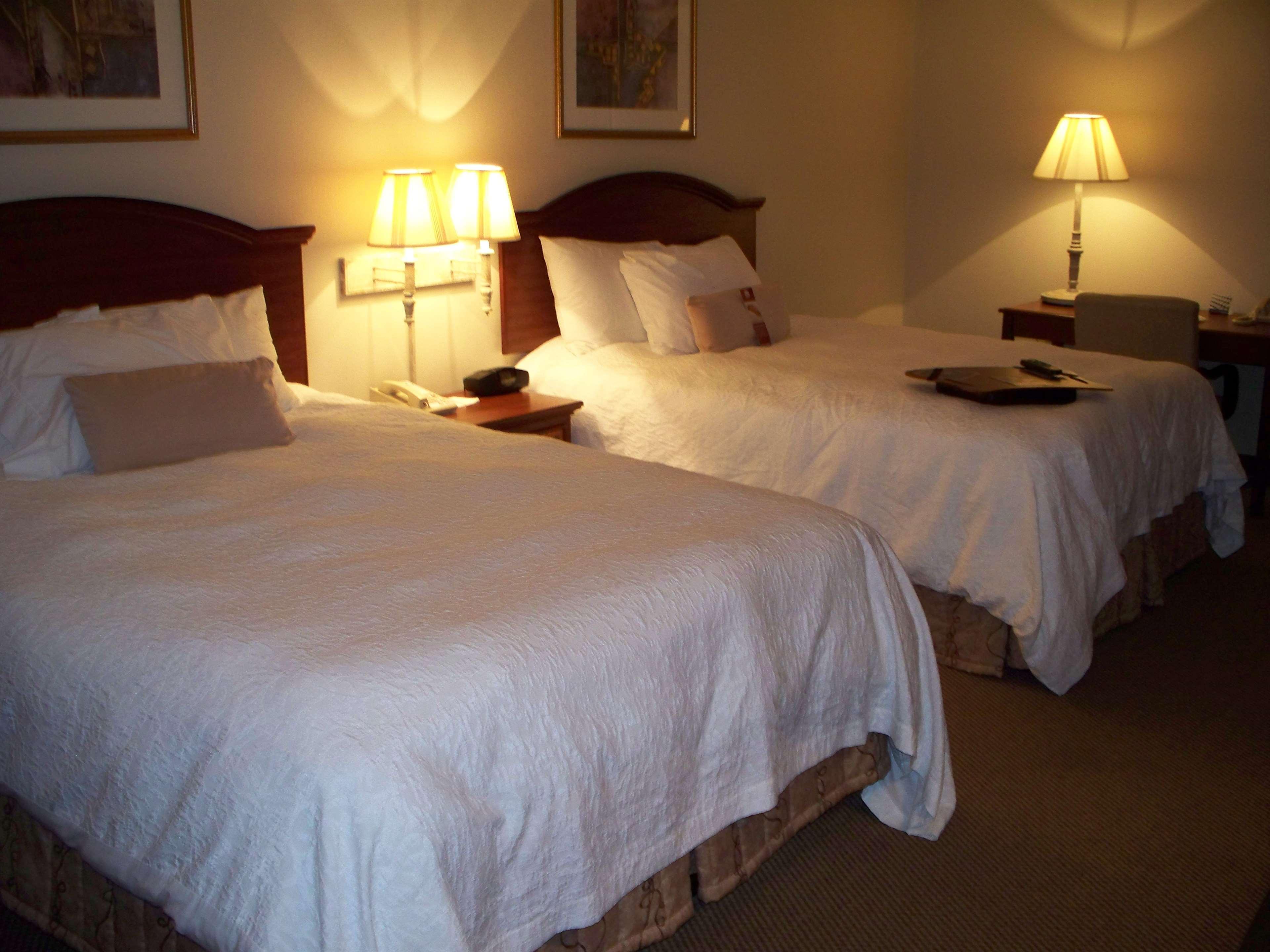 Hampton Inn Marshall Room photo