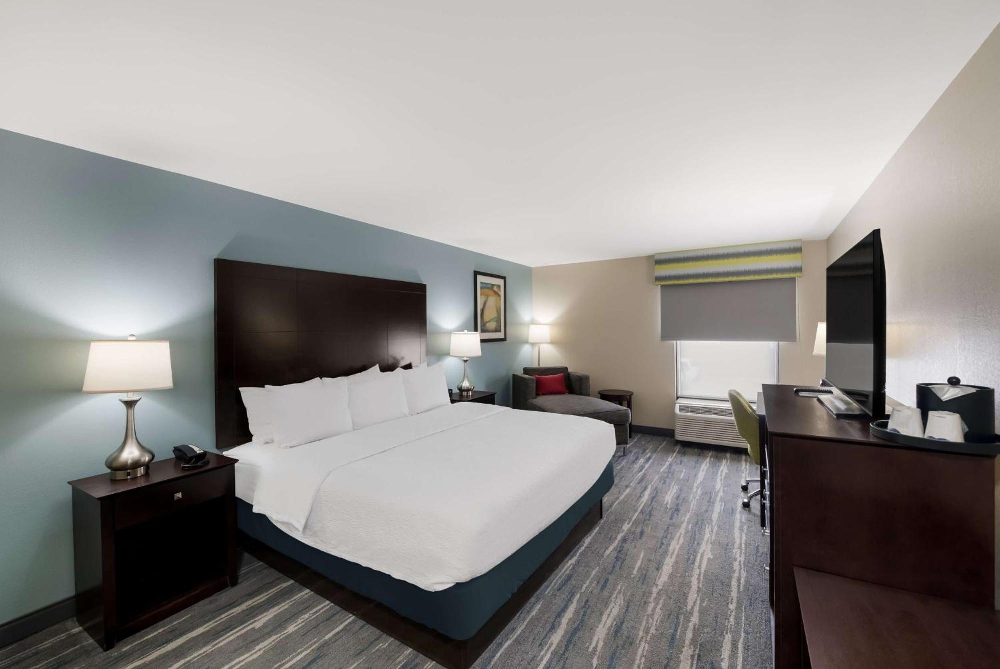 Hampton Inn Marshall Exterior photo