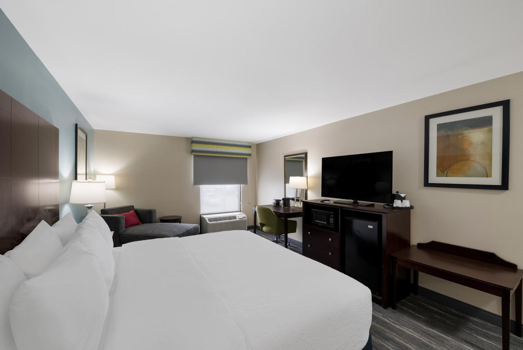 Hampton Inn Marshall Exterior photo