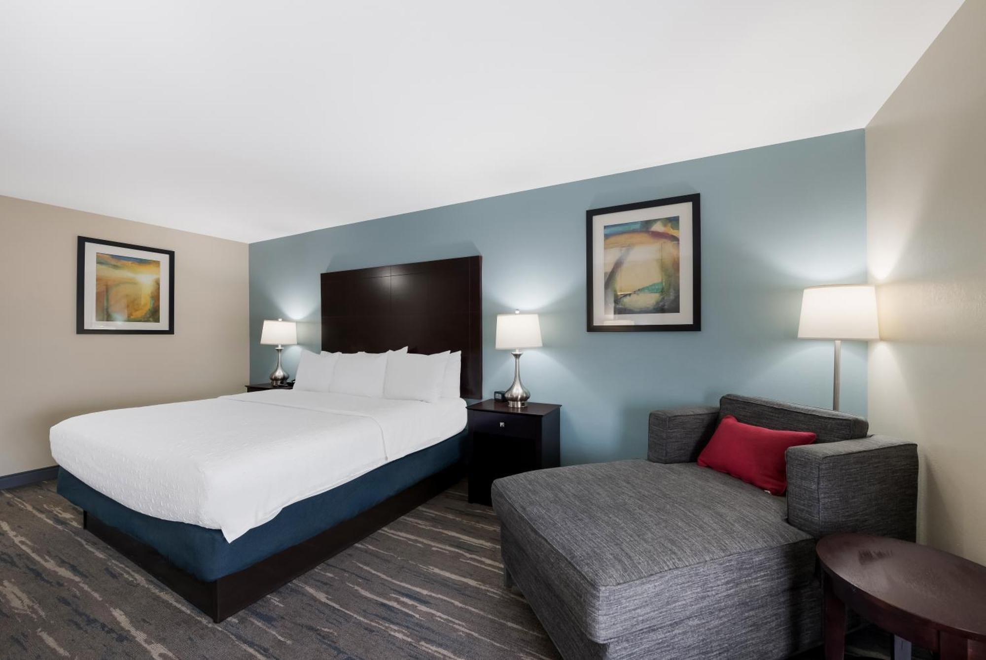 Hampton Inn Marshall Exterior photo
